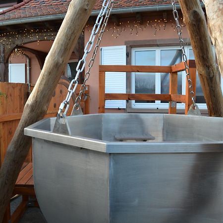 Domaine Des Trois Sorciers Bed and Breakfast Bouxwiller  Exteriör bild