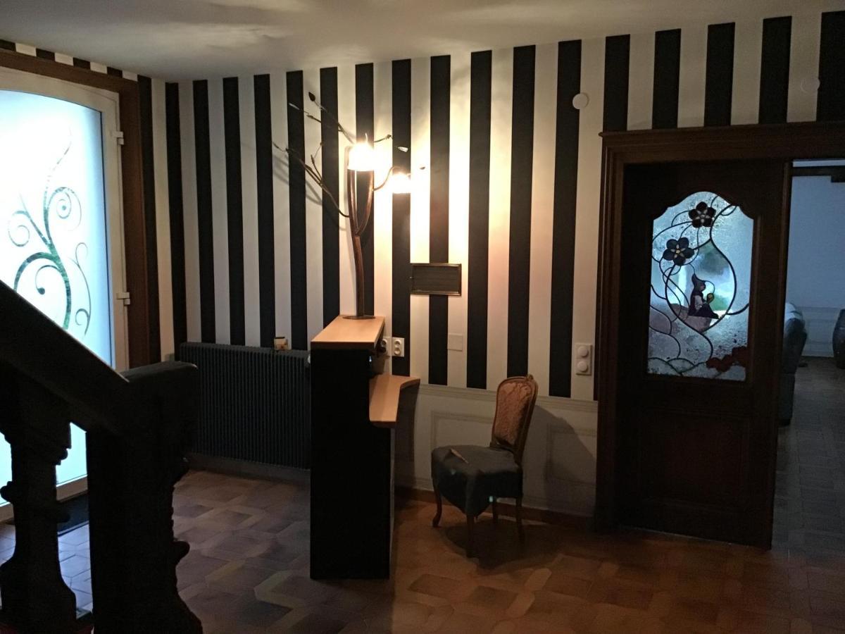 Domaine Des Trois Sorciers Bed and Breakfast Bouxwiller  Exteriör bild