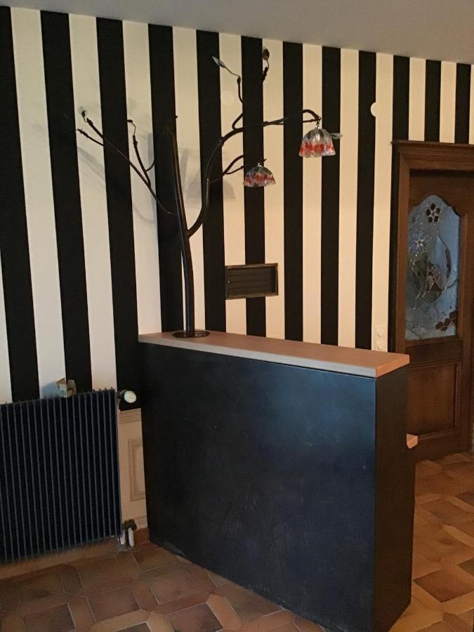 Domaine Des Trois Sorciers Bed and Breakfast Bouxwiller  Exteriör bild