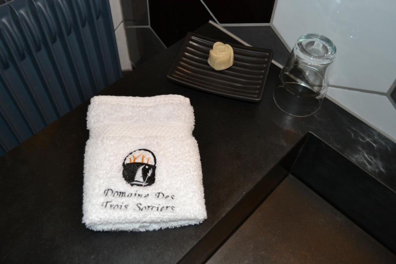 Domaine Des Trois Sorciers Bed and Breakfast Bouxwiller  Exteriör bild