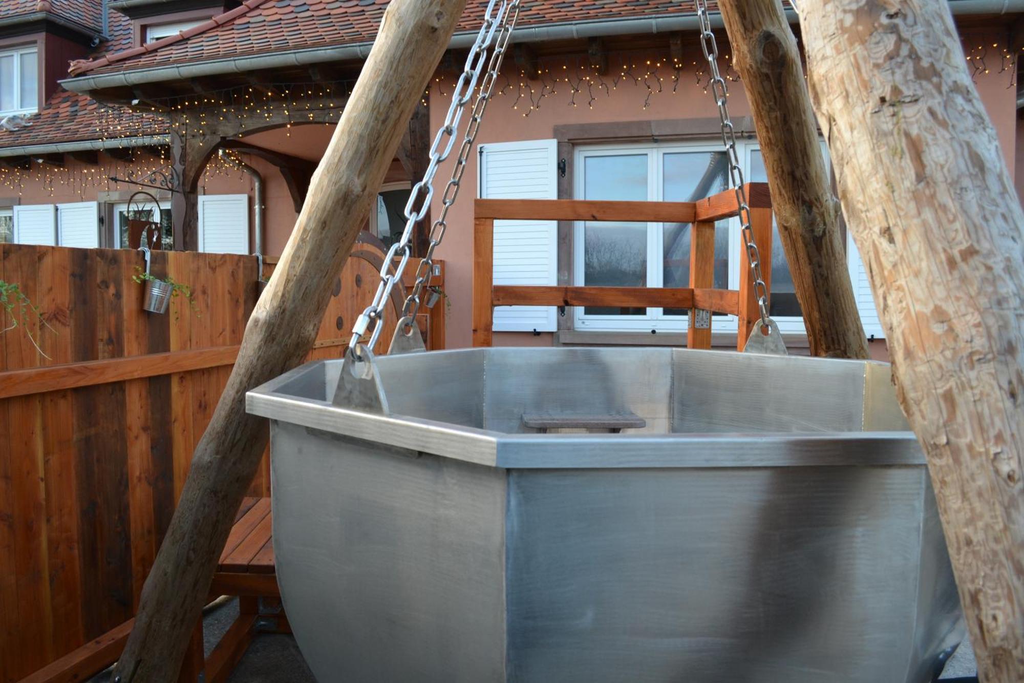 Domaine Des Trois Sorciers Bed and Breakfast Bouxwiller  Exteriör bild