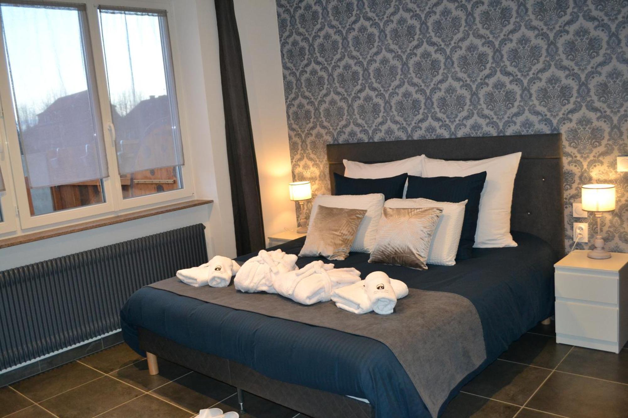 Domaine Des Trois Sorciers Bed and Breakfast Bouxwiller  Exteriör bild