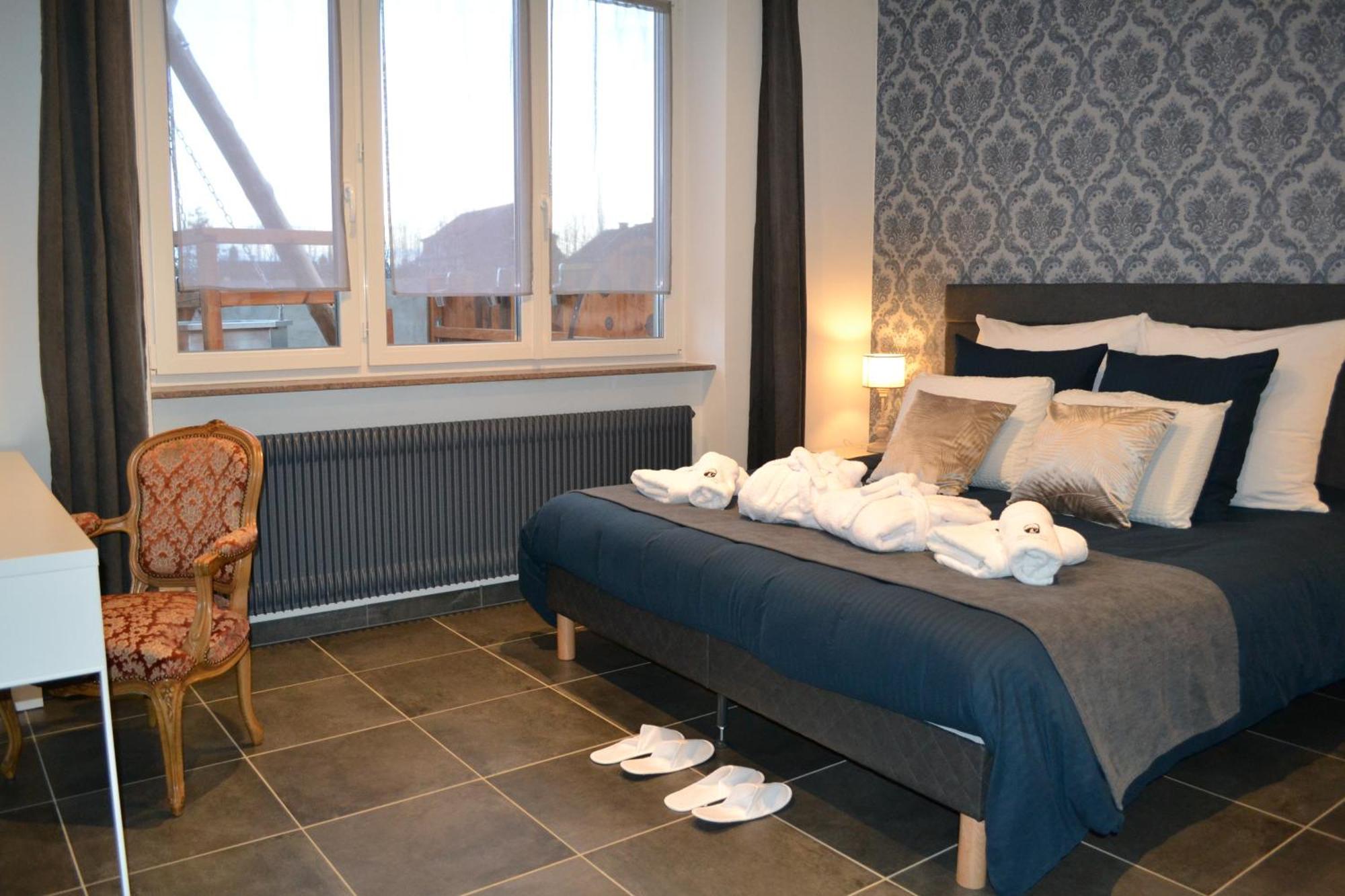 Domaine Des Trois Sorciers Bed and Breakfast Bouxwiller  Exteriör bild