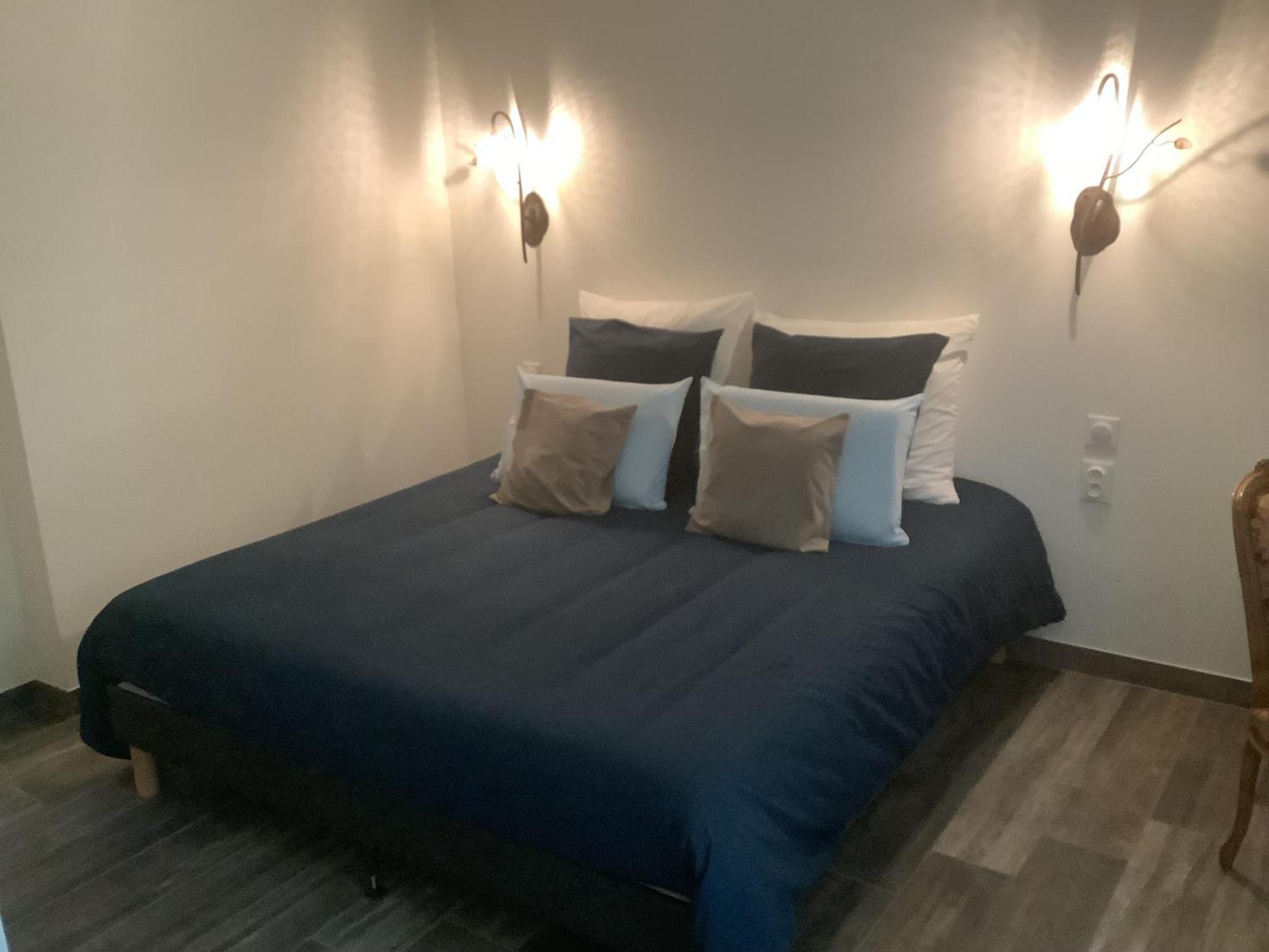 Domaine Des Trois Sorciers Bed and Breakfast Bouxwiller  Exteriör bild